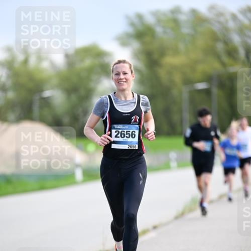 07.04.2024 - 43. Internationalen Wilhelmsburger Insellauf Dr. Thomas Lammeyer http://msf.ph/oto/6048038 07.04.2024 11:11:21 Laufen 2656, 2656 meine-sportfotos.de