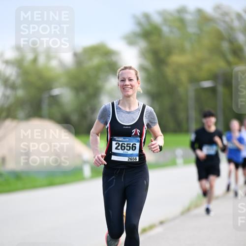 07.04.2024 - 43. Internationalen Wilhelmsburger Insellauf Dr. Thomas Lammeyer http://msf.ph/oto/6048041 07.04.2024 11:11:21 Laufen 2656, 2656 meine-sportfotos.de