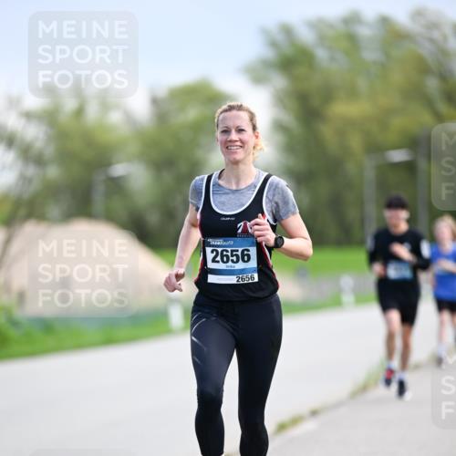07.04.2024 - 43. Internationalen Wilhelmsburger Insellauf Dr. Thomas Lammeyer http://msf.ph/oto/6048043 07.04.2024 11:11:21 Laufen 2656, 2656 meine-sportfotos.de
