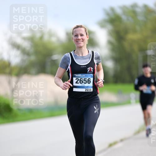 07.04.2024 - 43. Internationalen Wilhelmsburger Insellauf Dr. Thomas Lammeyer http://msf.ph/oto/6048049 07.04.2024 11:11:21 Laufen 2656, 2656 meine-sportfotos.de