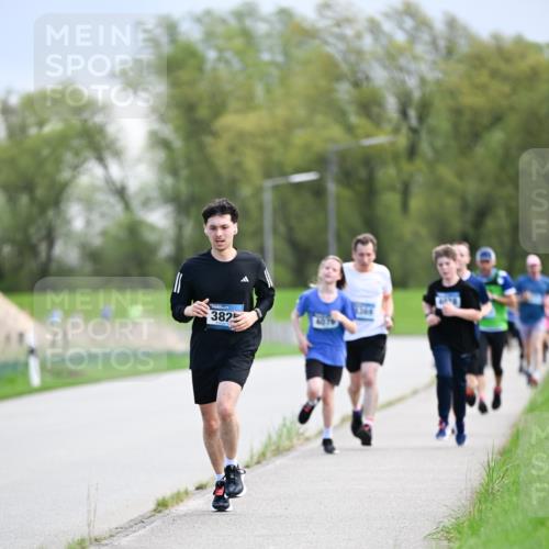 07.04.2024 - 43. Internationalen Wilhelmsburger Insellauf Dr. Thomas Lammeyer http://msf.ph/oto/6048053 07.04.2024 11:11:23 Laufen 382 meine-sportfotos.de