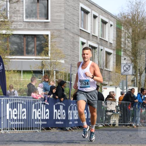 07.04.2024 - 43. Internationalen Wilhelmsburger Insellauf Strokosch-Dieckow http://msf.ph/oto/6048055 07.04.2024 11:20:06 Ziel 2020, 2124 meine-sportfotos.de
