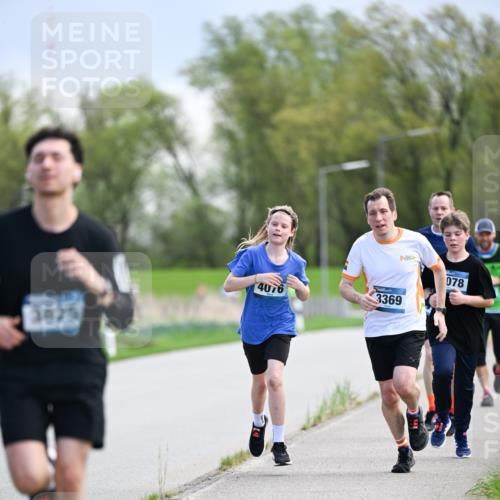 07.04.2024 - 43. Internationalen Wilhelmsburger Insellauf Dr. Thomas Lammeyer http://msf.ph/oto/6048084 07.04.2024 11:11:26 Laufen 078, 4076, 3369, 3825 meine-sportfotos.de