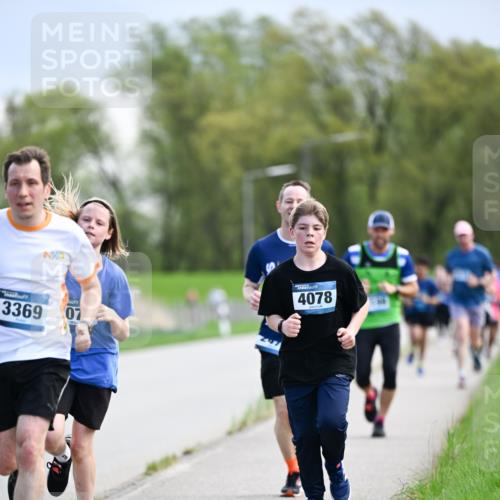 07.04.2024 - 43. Internationalen Wilhelmsburger Insellauf Dr. Thomas Lammeyer http://msf.ph/oto/6048108 07.04.2024 11:11:29 Laufen 3369, 07, 4078 meine-sportfotos.de