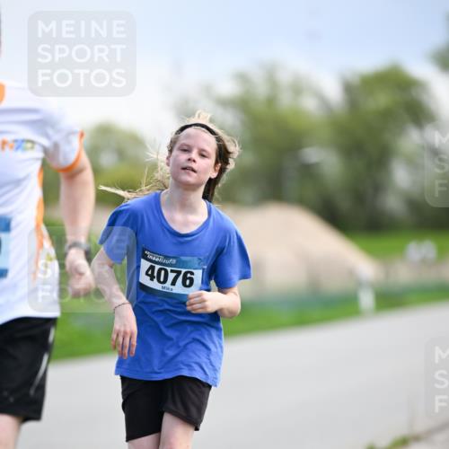 07.04.2024 - 43. Internationalen Wilhelmsburger Insellauf Dr. Thomas Lammeyer http://msf.ph/oto/6048136 07.04.2024 11:11:31 Laufen 4076 meine-sportfotos.de