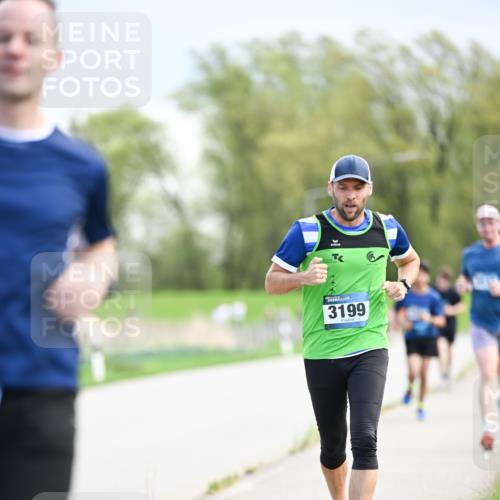 07.04.2024 - 43. Internationalen Wilhelmsburger Insellauf Dr. Thomas Lammeyer http://msf.ph/oto/6048158 07.04.2024 11:11:33 Laufen 3199 meine-sportfotos.de