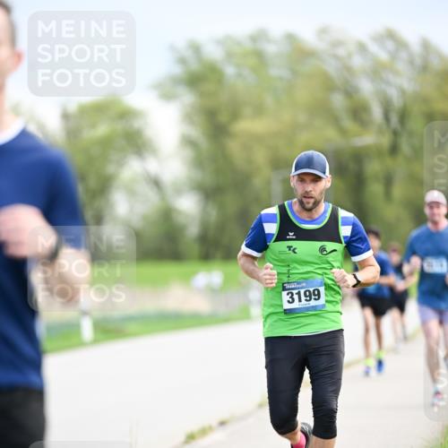 07.04.2024 - 43. Internationalen Wilhelmsburger Insellauf Dr. Thomas Lammeyer http://msf.ph/oto/6048160 07.04.2024 11:11:33 Laufen 3199 meine-sportfotos.de