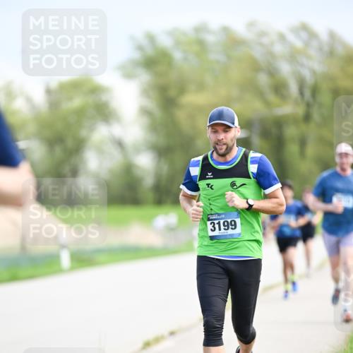 07.04.2024 - 43. Internationalen Wilhelmsburger Insellauf Dr. Thomas Lammeyer http://msf.ph/oto/6048165 07.04.2024 11:11:34 Laufen 3199 meine-sportfotos.de