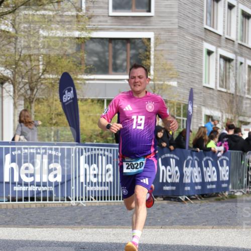07.04.2024 - 43. Internationalen Wilhelmsburger Insellauf Strokosch-Dieckow http://msf.ph/oto/6048172 07.04.2024 11:19:57 Ziel 2020, 2124 meine-sportfotos.de