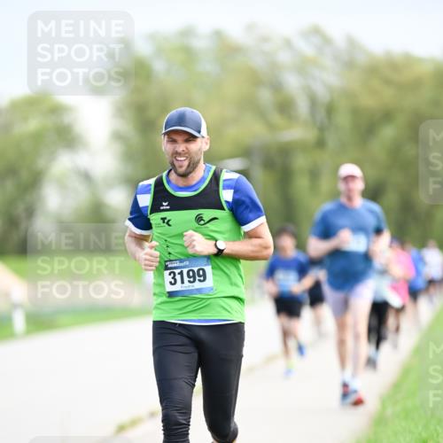 07.04.2024 - 43. Internationalen Wilhelmsburger Insellauf Dr. Thomas Lammeyer http://msf.ph/oto/6048175 07.04.2024 11:11:34 Laufen 3199 meine-sportfotos.de