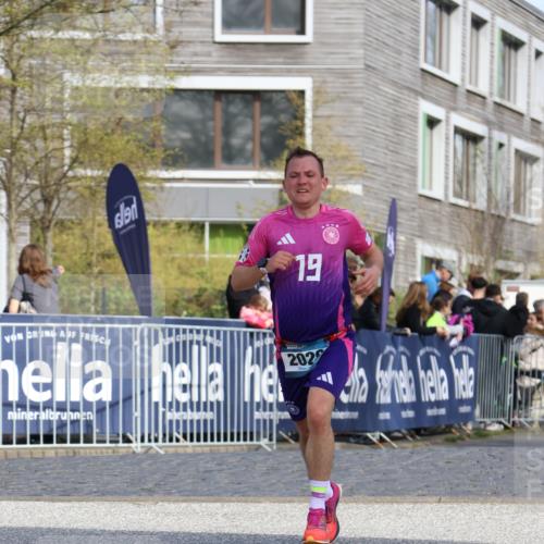 07.04.2024 - 43. Internationalen Wilhelmsburger Insellauf Strokosch-Dieckow http://msf.ph/oto/6048180 07.04.2024 11:19:57 Ziel 2020, 2124 meine-sportfotos.de