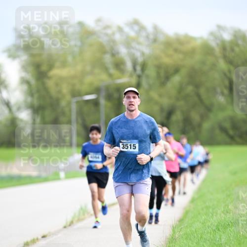 07.04.2024 - 43. Internationalen Wilhelmsburger Insellauf Dr. Thomas Lammeyer http://msf.ph/oto/6048187 07.04.2024 11:11:36 Laufen 3515 meine-sportfotos.de