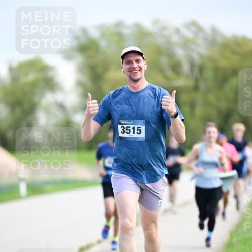 07.04.2024 - 43. Internationalen Wilhelmsburger Insellauf Dr. Thomas Lammeyer http://msf.ph/oto/6048221 07.04.2024 11:11:38 Laufen 3515 meine-sportfotos.de