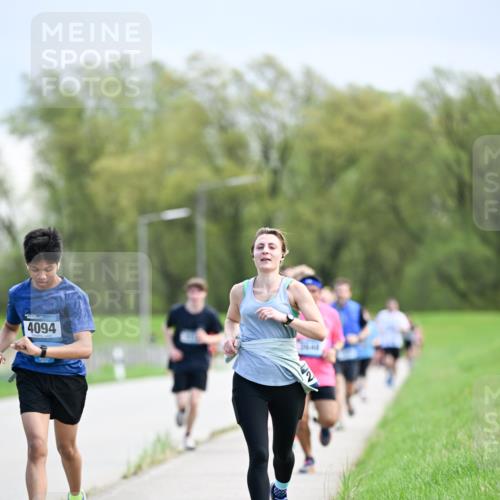 07.04.2024 - 43. Internationalen Wilhelmsburger Insellauf Dr. Thomas Lammeyer http://msf.ph/oto/6048236 07.04.2024 11:11:40 Laufen 4094 meine-sportfotos.de