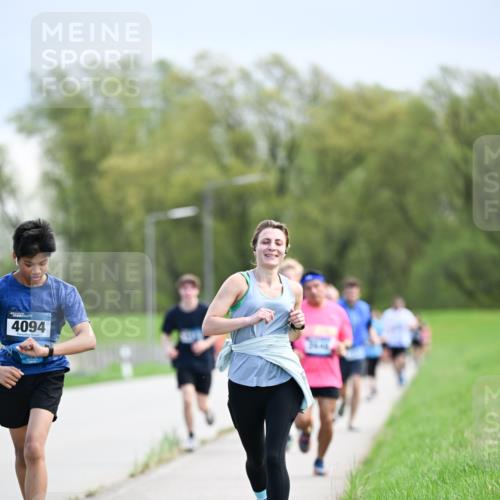 07.04.2024 - 43. Internationalen Wilhelmsburger Insellauf Dr. Thomas Lammeyer http://msf.ph/oto/6048241 07.04.2024 11:11:40 Laufen 4094 meine-sportfotos.de