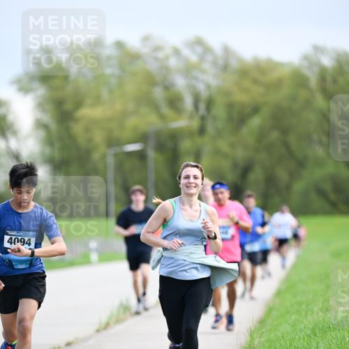 07.04.2024 - 43. Internationalen Wilhelmsburger Insellauf Dr. Thomas Lammeyer http://msf.ph/oto/6048243 07.04.2024 11:11:40 Laufen 4094, 1410 meine-sportfotos.de