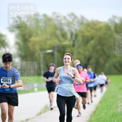 07.04.2024 - 43. Internationalen Wilhelmsburger Insellauf Dr. Thomas Lammeyer http://msf.ph/oto/6048246 07.04.2024 11:11:41 Laufen 4094 meine-sportfotos.de