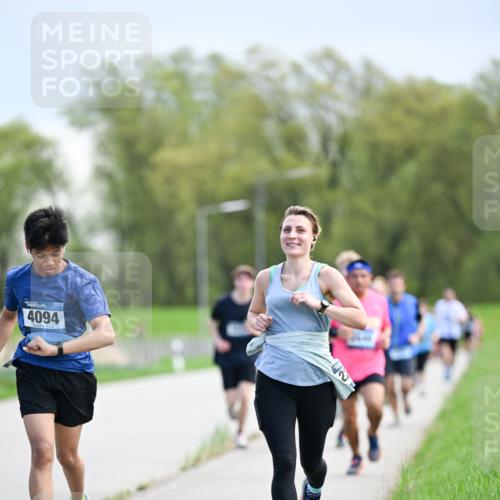 07.04.2024 - 43. Internationalen Wilhelmsburger Insellauf Dr. Thomas Lammeyer http://msf.ph/oto/6048249 07.04.2024 11:11:41 Laufen 4094 meine-sportfotos.de