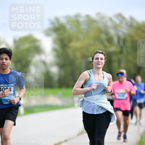 07.04.2024 - 43. Internationalen Wilhelmsburger Insellauf Dr. Thomas Lammeyer http://msf.ph/oto/6048267 07.04.2024 11:11:42 Laufen 4064 meine-sportfotos.de