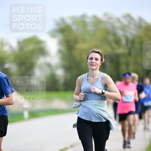 07.04.2024 - 43. Internationalen Wilhelmsburger Insellauf Dr. Thomas Lammeyer http://msf.ph/oto/6048273 07.04.2024 11:11:42 Laufen  meine-sportfotos.de