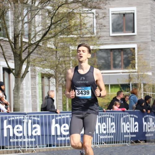07.04.2024 - 43. Internationalen Wilhelmsburger Insellauf Strokosch-Dieckow http://msf.ph/oto/6048275 07.04.2024 11:19:12 Ziel 2116, 2365, 2392, 3439, 3949 meine-sportfotos.de