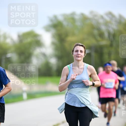 07.04.2024 - 43. Internationalen Wilhelmsburger Insellauf Dr. Thomas Lammeyer http://msf.ph/oto/6048276 07.04.2024 11:11:42 Laufen  meine-sportfotos.de