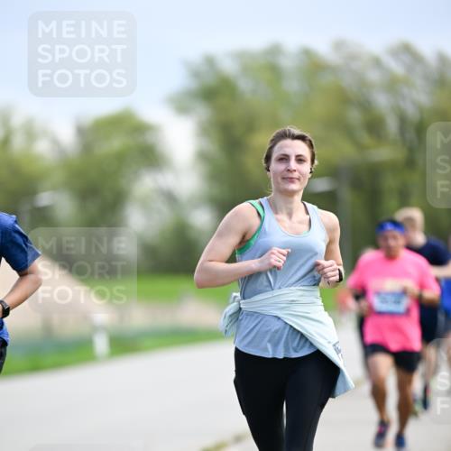 07.04.2024 - 43. Internationalen Wilhelmsburger Insellauf Dr. Thomas Lammeyer http://msf.ph/oto/6048278 07.04.2024 11:11:42 Laufen  meine-sportfotos.de