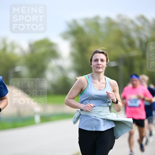 07.04.2024 - 43. Internationalen Wilhelmsburger Insellauf Dr. Thomas Lammeyer http://msf.ph/oto/6048280 07.04.2024 11:11:43 Laufen  meine-sportfotos.de
