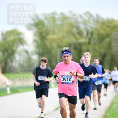 07.04.2024 - 43. Internationalen Wilhelmsburger Insellauf Dr. Thomas Lammeyer http://msf.ph/oto/6048293 07.04.2024 11:11:45 Laufen 334, 2648, 313, 10, 2023 meine-sportfotos.de