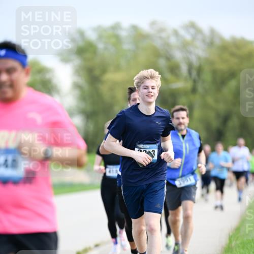 07.04.2024 - 43. Internationalen Wilhelmsburger Insellauf Dr. Thomas Lammeyer http://msf.ph/oto/6048333 07.04.2024 11:11:47 Laufen 48, 3991 meine-sportfotos.de