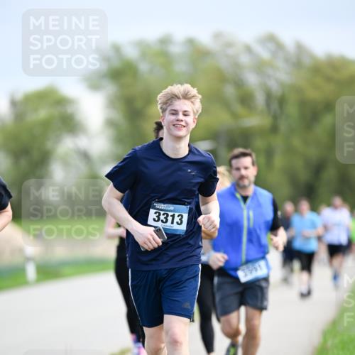07.04.2024 - 43. Internationalen Wilhelmsburger Insellauf Dr. Thomas Lammeyer http://msf.ph/oto/6048346 07.04.2024 11:11:48 Laufen 3313, 3991 meine-sportfotos.de