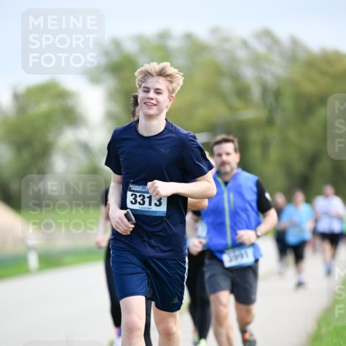 07.04.2024 - 43. Internationalen Wilhelmsburger Insellauf Dr. Thomas Lammeyer http://msf.ph/oto/6048351 07.04.2024 11:11:48 Laufen 3313 meine-sportfotos.de
