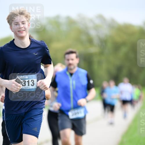 07.04.2024 - 43. Internationalen Wilhelmsburger Insellauf Dr. Thomas Lammeyer http://msf.ph/oto/6048359 07.04.2024 11:11:50 Laufen 313 meine-sportfotos.de