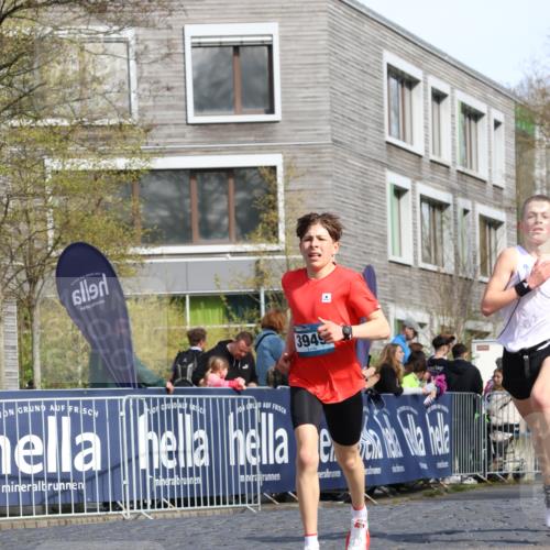 07.04.2024 - 43. Internationalen Wilhelmsburger Insellauf Strokosch-Dieckow http://msf.ph/oto/6048373 07.04.2024 11:19:09 Ziel 2116, 2365, 2392, 3439, 3949, 4387 meine-sportfotos.de