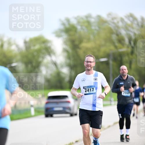 07.04.2024 - 43. Internationalen Wilhelmsburger Insellauf Dr. Thomas Lammeyer http://msf.ph/oto/6048429 07.04.2024 11:12:00 Laufen 2417, 2995 meine-sportfotos.de