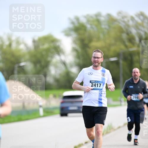 07.04.2024 - 43. Internationalen Wilhelmsburger Insellauf Dr. Thomas Lammeyer http://msf.ph/oto/6048434 07.04.2024 11:12:00 Laufen 2417, 3 meine-sportfotos.de