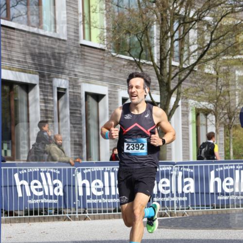 07.04.2024 - 43. Internationalen Wilhelmsburger Insellauf Strokosch-Dieckow http://msf.ph/oto/6048453 07.04.2024 11:19:04 Ziel 2116, 2392, 3439, 3949, 4387 meine-sportfotos.de
