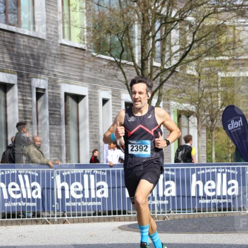 07.04.2024 - 43. Internationalen Wilhelmsburger Insellauf Strokosch-Dieckow http://msf.ph/oto/6048464 07.04.2024 11:19:04 Ziel 2116, 2392, 3439, 3949, 4387 meine-sportfotos.de