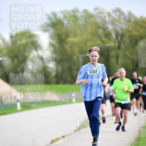 07.04.2024 - 43. Internationalen Wilhelmsburger Insellauf Dr. Thomas Lammeyer http://msf.ph/oto/6048509 07.04.2024 11:12:07 Laufen 3402 meine-sportfotos.de