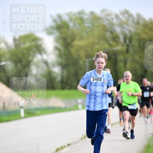 07.04.2024 - 43. Internationalen Wilhelmsburger Insellauf Dr. Thomas Lammeyer http://msf.ph/oto/6048511 07.04.2024 11:12:07 Laufen 3402 meine-sportfotos.de