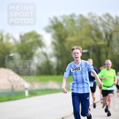 07.04.2024 - 43. Internationalen Wilhelmsburger Insellauf Dr. Thomas Lammeyer http://msf.ph/oto/6048518 07.04.2024 11:12:07 Laufen 3402 meine-sportfotos.de