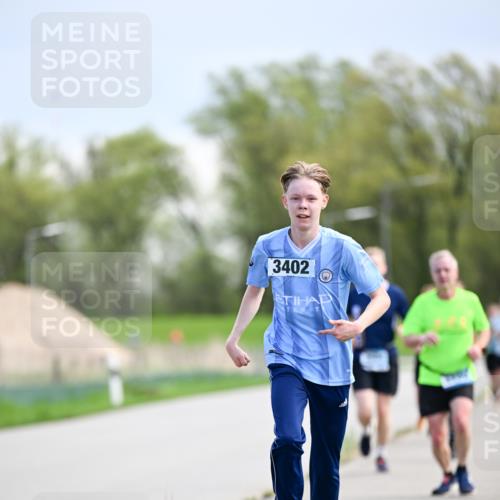07.04.2024 - 43. Internationalen Wilhelmsburger Insellauf Dr. Thomas Lammeyer http://msf.ph/oto/6048527 07.04.2024 11:12:08 Laufen 3402 meine-sportfotos.de