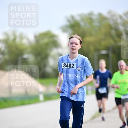 07.04.2024 - 43. Internationalen Wilhelmsburger Insellauf Dr. Thomas Lammeyer http://msf.ph/oto/6048538 07.04.2024 11:12:08 Laufen 3402 meine-sportfotos.de