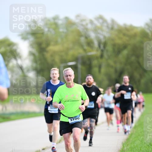 07.04.2024 - 43. Internationalen Wilhelmsburger Insellauf Dr. Thomas Lammeyer http://msf.ph/oto/6048547 07.04.2024 11:12:10 Laufen 3700 meine-sportfotos.de