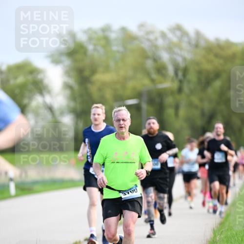 07.04.2024 - 43. Internationalen Wilhelmsburger Insellauf Dr. Thomas Lammeyer http://msf.ph/oto/6048550 07.04.2024 11:12:10 Laufen 3700 meine-sportfotos.de