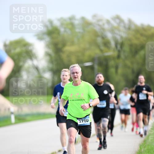 07.04.2024 - 43. Internationalen Wilhelmsburger Insellauf Dr. Thomas Lammeyer http://msf.ph/oto/6048553 07.04.2024 11:12:10 Laufen 3700 meine-sportfotos.de