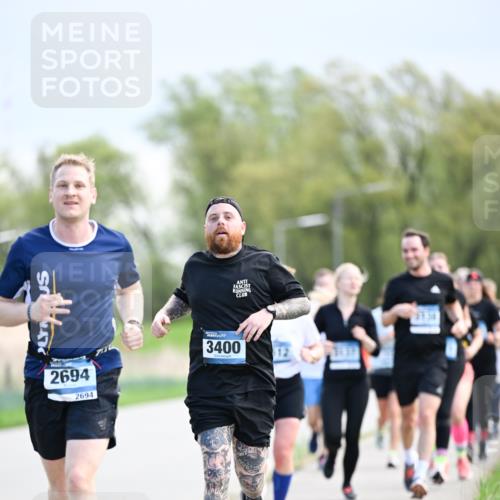 07.04.2024 - 43. Internationalen Wilhelmsburger Insellauf Dr. Thomas Lammeyer http://msf.ph/oto/6048595 07.04.2024 11:12:13 Laufen 2694, 2694, 3400 meine-sportfotos.de
