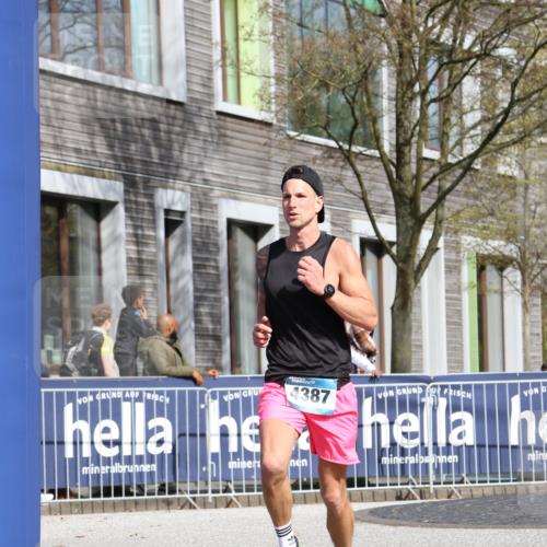 07.04.2024 - 43. Internationalen Wilhelmsburger Insellauf Strokosch-Dieckow http://msf.ph/oto/6048607 07.04.2024 11:18:59 Ziel 2116, 2392, 4387 meine-sportfotos.de
