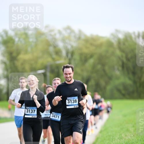 07.04.2024 - 43. Internationalen Wilhelmsburger Insellauf Dr. Thomas Lammeyer http://msf.ph/oto/6048619 07.04.2024 11:12:16 Laufen 3137, 3137, 3471, 3138, 3138 meine-sportfotos.de