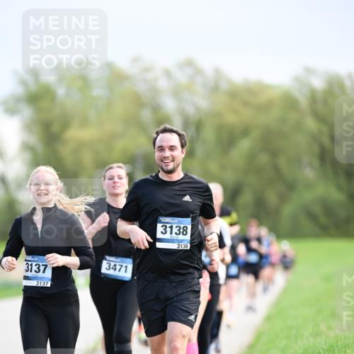 07.04.2024 - 43. Internationalen Wilhelmsburger Insellauf Dr. Thomas Lammeyer http://msf.ph/oto/6048630 07.04.2024 11:12:17 Laufen 3137, 3137, 3471, 3138, 3138 meine-sportfotos.de